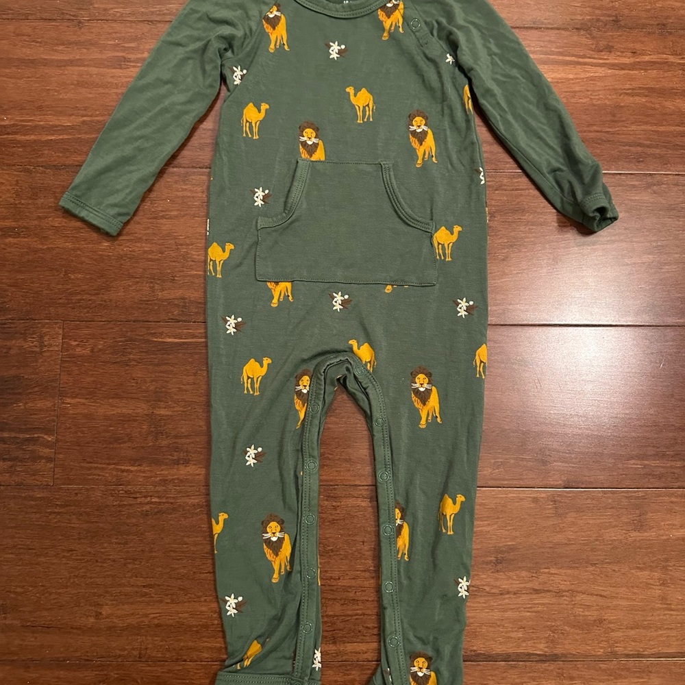 Kyte BABY Forest Green Safari Print Footie